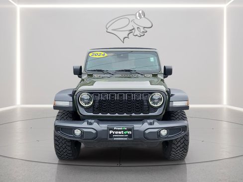 Used 2024 Jeep Wrangler Sport AWD/4WD image 7