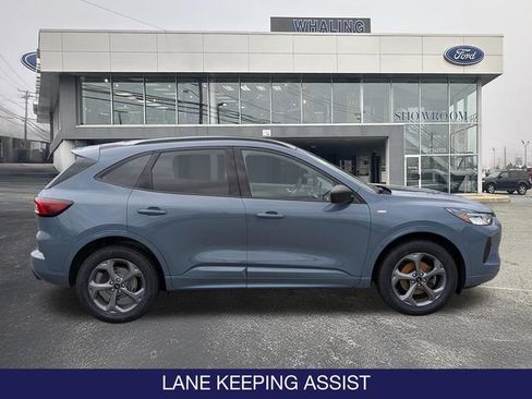 Certified 2023 Ford Escape ST-Line w/ Tech Pack #1 AWD/4WD image 9