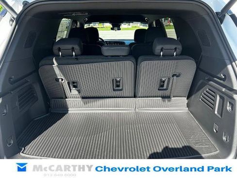 New 2026 Chevrolet Traverse LT w/ LPO, Floor Liner Package AWD/4WD image 19
