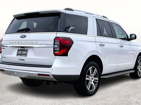 Used 2022 Ford Expedition Limited image 15