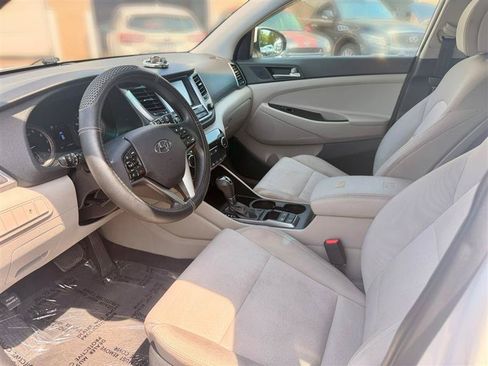 Used 2018 Hyundai Tucson SEL AWD/4WD image 10