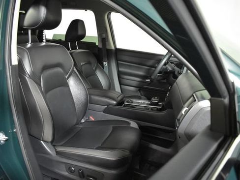 Used 2024 Nissan Pathfinder SL w/ Cargo Package AWD/4WD image 38