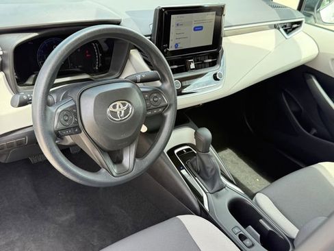 Used 2026 Toyota Corolla LE FWD image 10