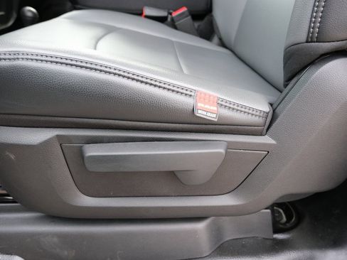 New 2023 RAM 5500 Tradesman image 24