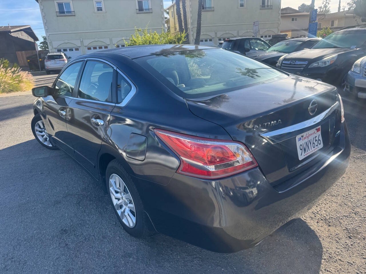 Used 2013 Nissan Altima 2.5 S FWD image 4