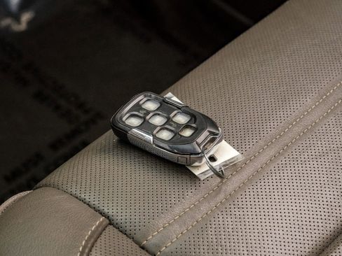 Used 2018 GMC Yukon Denali w/ Denali Ultimate Package RWD image 65