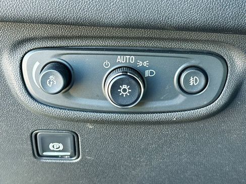 Used 2020 GMC Terrain Denali w/ Denali Premium Package image 31