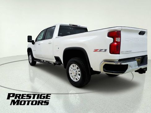 Used 2022 Chevrolet Silverado 3500 LT w/ Convenience Package AWD/4WD image 8