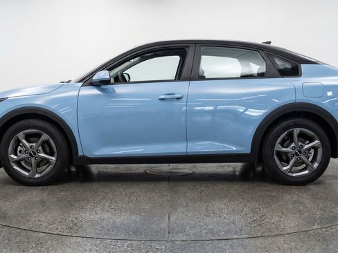 Used 2025 Kia K4 LXS FWD image 5