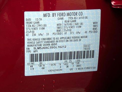 New 2025 Lincoln Aviator AWD w/ Jet Appearance Package image 16