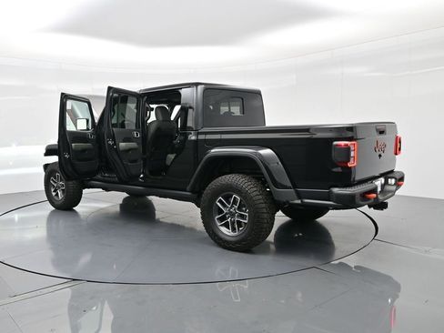 New 2025 Jeep Gladiator Mojave image 30