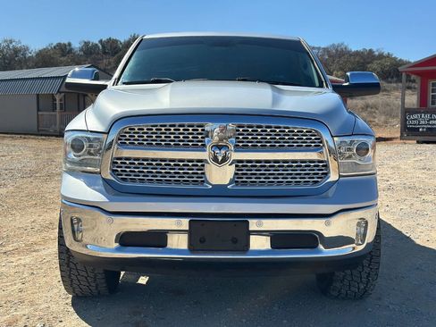 Used 2017 RAM 1500 Laramie w/ Convenience Group AWD/4WD image 9
