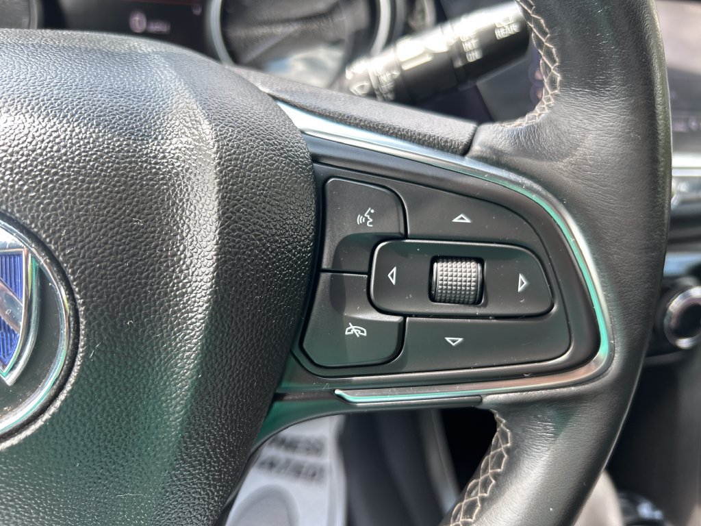 Used 2022 Buick Encore GX Preferred w/ Sport Touring Package FWD image 22