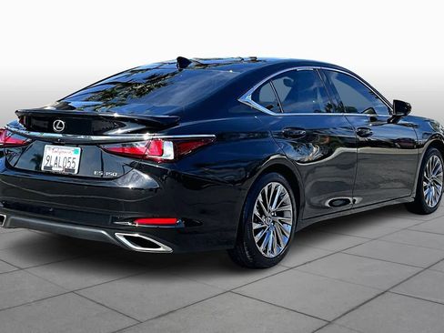 Used 2024 Lexus ES 350 w/ Accessory Package (Z1) image 12