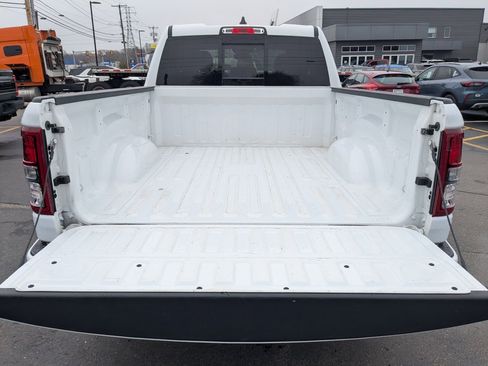 Used 2022 RAM 1500 Big Horn w/ Night Edition AWD/4WD image 13