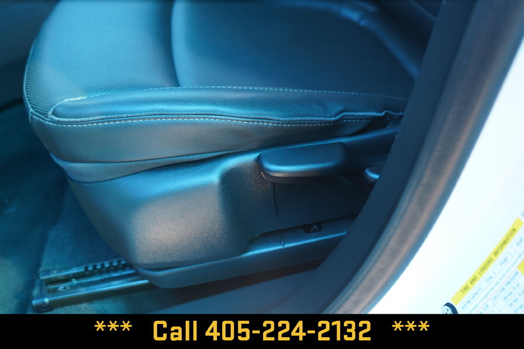 Used 2024 Buick Encore GX Sport Touring FWD image 16