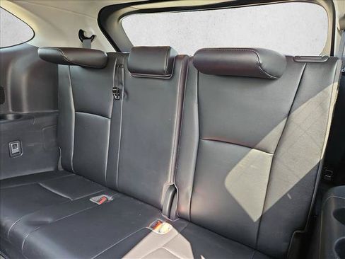 Used 2021 Toyota Highlander XLE FWD image 20