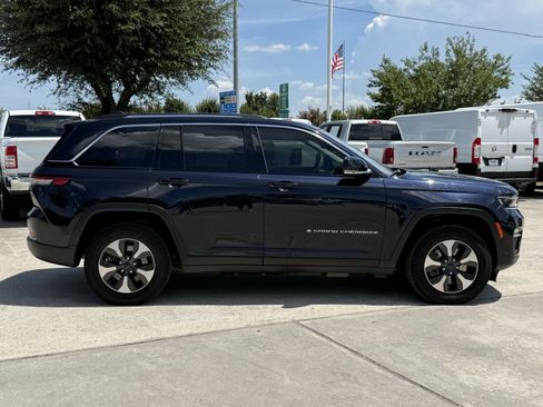 Used 2022 Jeep Grand Cherokee Limited 4xe AWD/4WD image 3