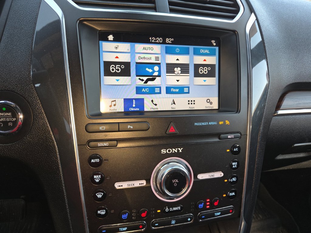 Used 2019 Ford Explorer Limited w/ Ford Safe & Smart Package AWD/4WD image 11