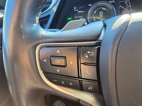 Used 2024 Lexus ES 300h w/ Premium Package image 32