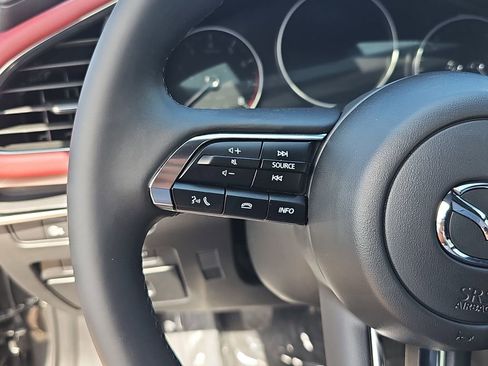 New 2026 MAZDA MAZDA3 2.5 S Hatchback w/ Premium Pkg FWD image 17