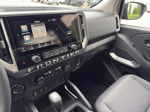New 2026 Nissan Frontier SV AWD/4WD image 22