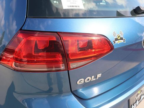 Used 2015 Volkswagen Golf 4-Door image 12