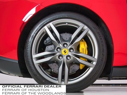 Used 2019 Ferrari Portofino image 22