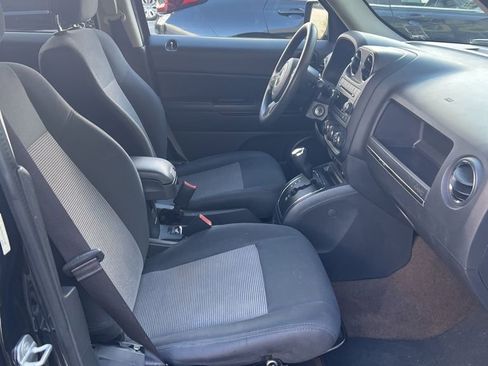 Used 2014 Jeep Patriot Sport AWD/4WD image 2