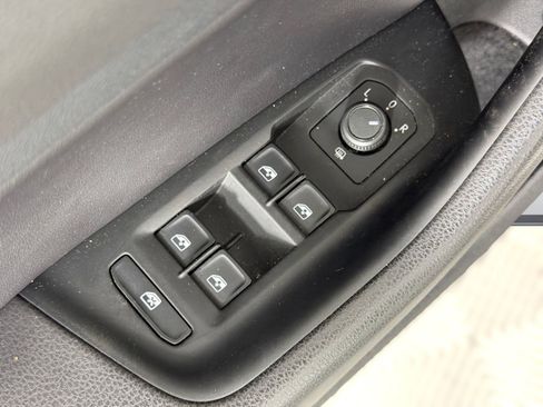 Used 2019 Volkswagen Arteon SE image 22