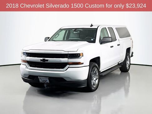 Used 2018 Chevrolet Silverado 1500 Custom image 3