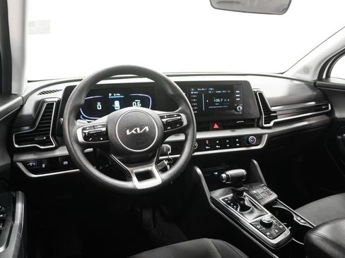Used 2023 Kia Sportage LX image 18