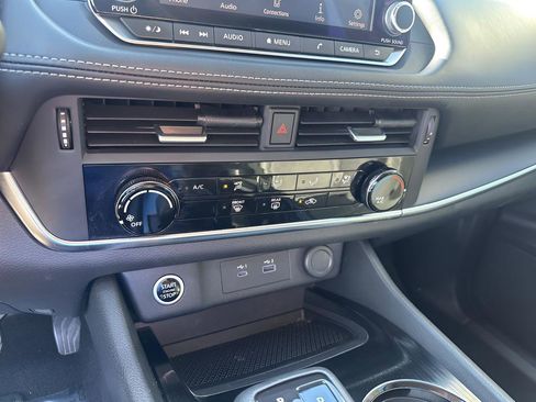 Used 2021 Nissan Rogue S image 35