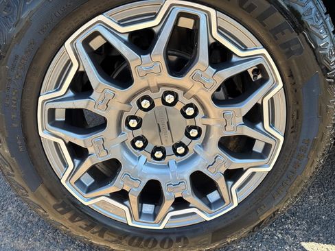 Used 2025 GMC Hummer EV 3X AWD/4WD image 50