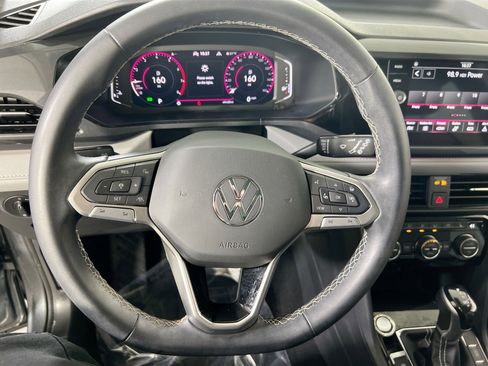 Used 2023 Volkswagen Taos SEL image 11