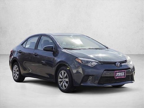 Used 2015 Toyota Corolla LE image 3