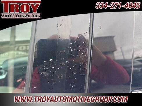 Used 2013 Ford Explorer XLT image 32