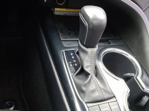 Used 2020 Toyota Camry XSE image 15