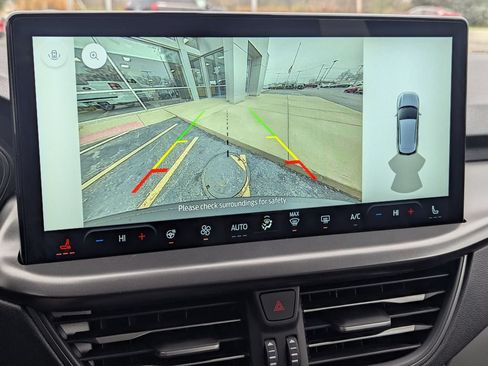 New 2026 Ford Escape SE FWD image 9