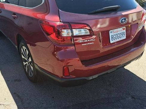 Used 2016 Subaru Outback 2.5i Limited AWD/4WD image 10