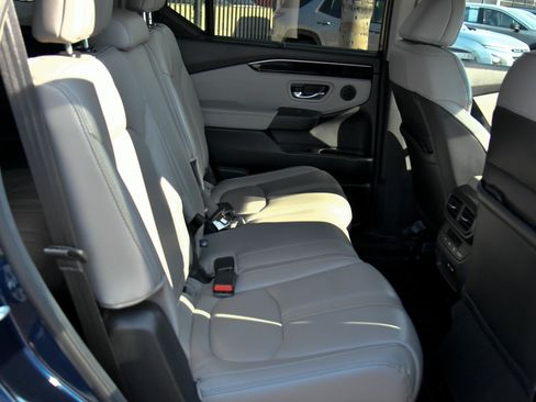 Used 2024 Honda Pilot EX-L image 48