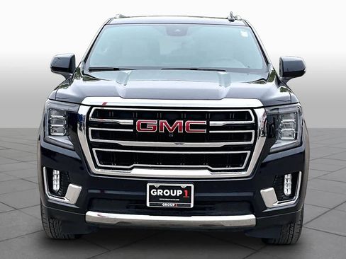 Used 2023 GMC Yukon SLT w/ SLT Luxury Package AWD/4WD image 4