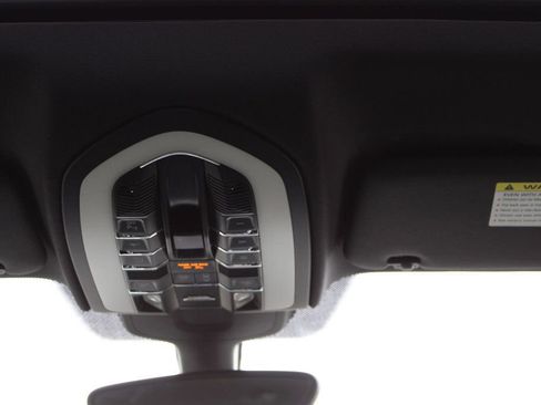 Used 2014 Porsche Cayenne Platinum Edition AWD/4WD image 29