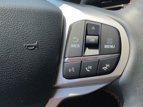 New 2026 Ford Explorer Active image 28