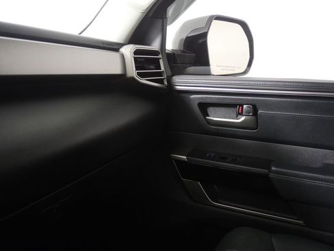 Used 2024 Toyota Tundra Limited image 31