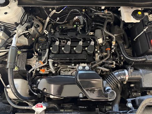 Used 2023 Honda CR-V LX image 10