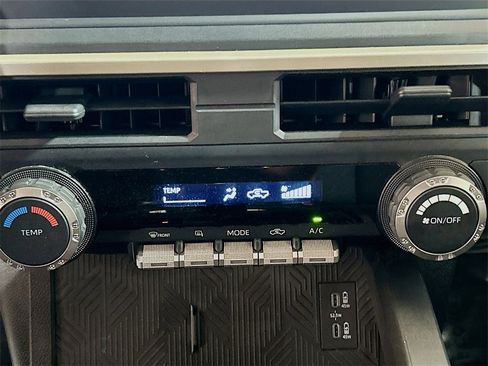 Used 2024 Toyota Tacoma SR image 13