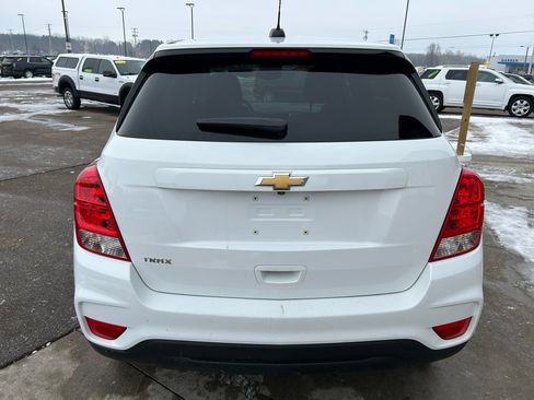Used 2020 Chevrolet Trax LS w/ Tint and Cruise Package image 6
