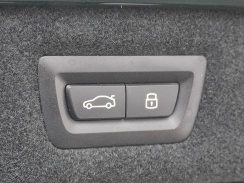 Certified 2025 BMW 840i image 36