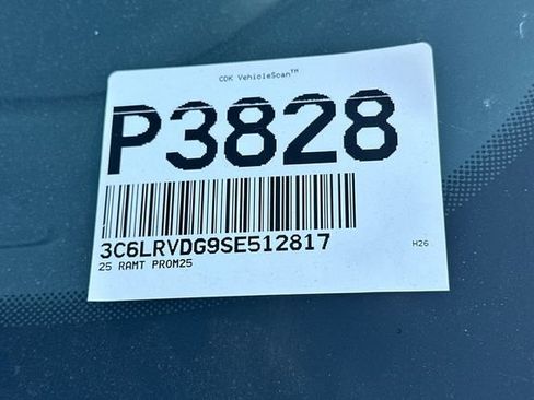 Used 2025 RAM ProMaster 2500 w/ Convenience Group FWD image 8